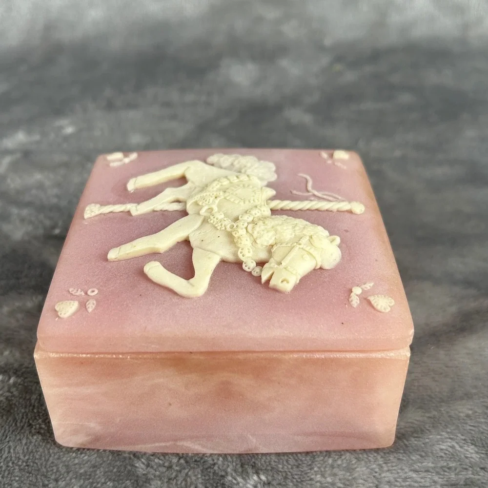 Vintage Design Gifts USA Pink Alabaster Carousel Horse Trinket Jewelry Box